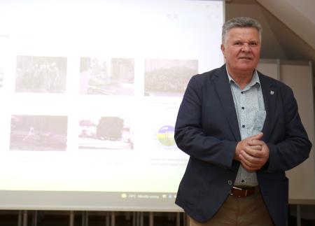 PREDSTAVITEV PORTALA E NOTRANJSKA 11 FOTO LJUBO VUKELIČ